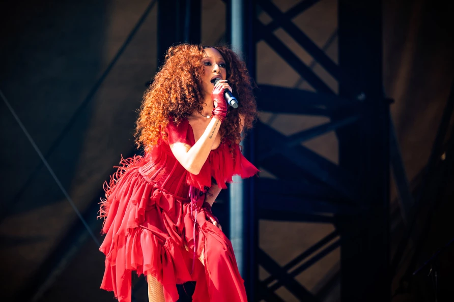 Ravyn Lenae at Lollapalooza 2025