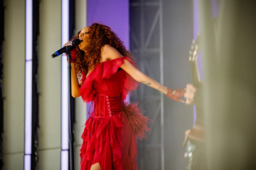 Ravyn Lenae at Lollapalooza 2025