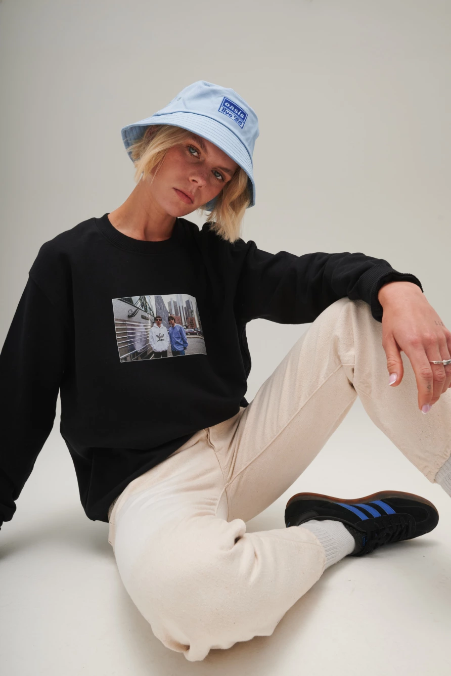 Oasis official fan store pop-ups coming to North America w  display picture 3