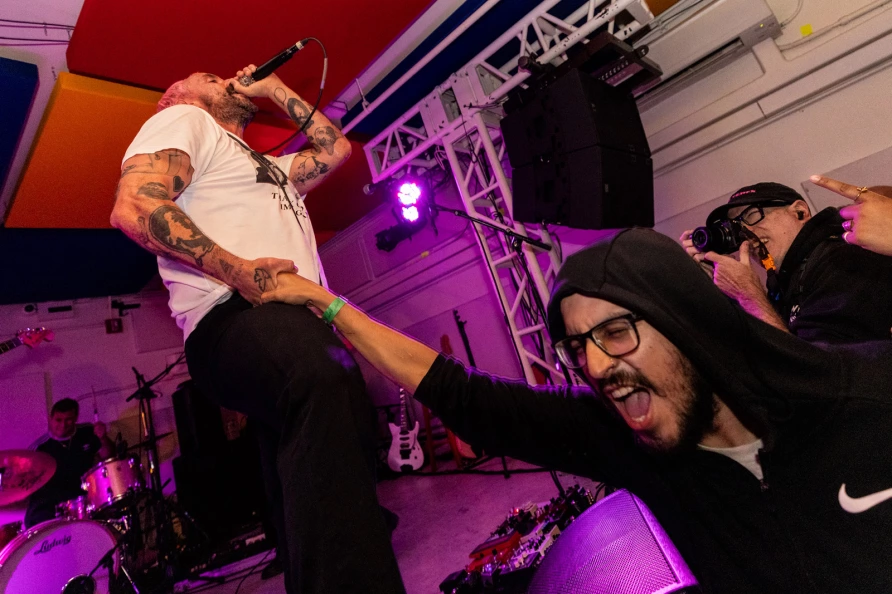 IDLES en el Night Club 101