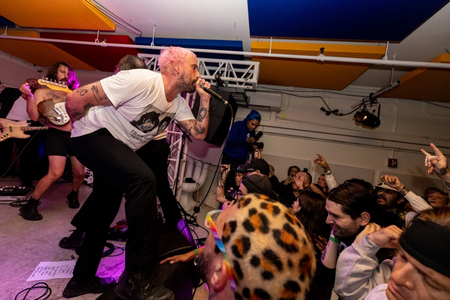 IDLES en el Night Club 101