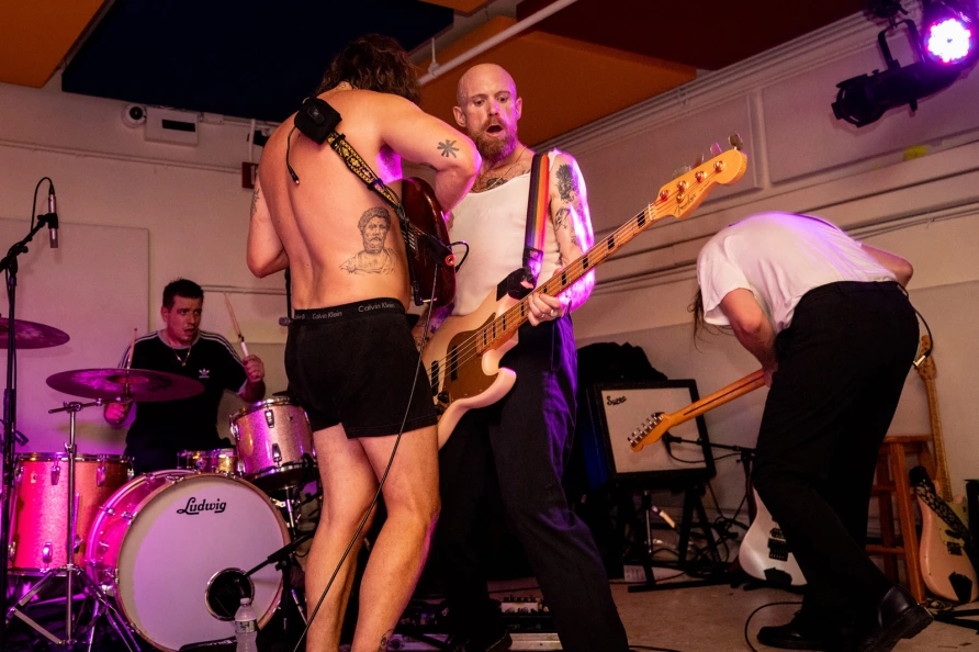 IDLES at NIght Club 101