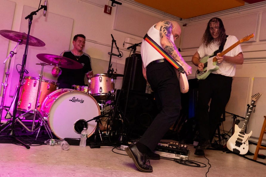 IDLES en el Night Club 101