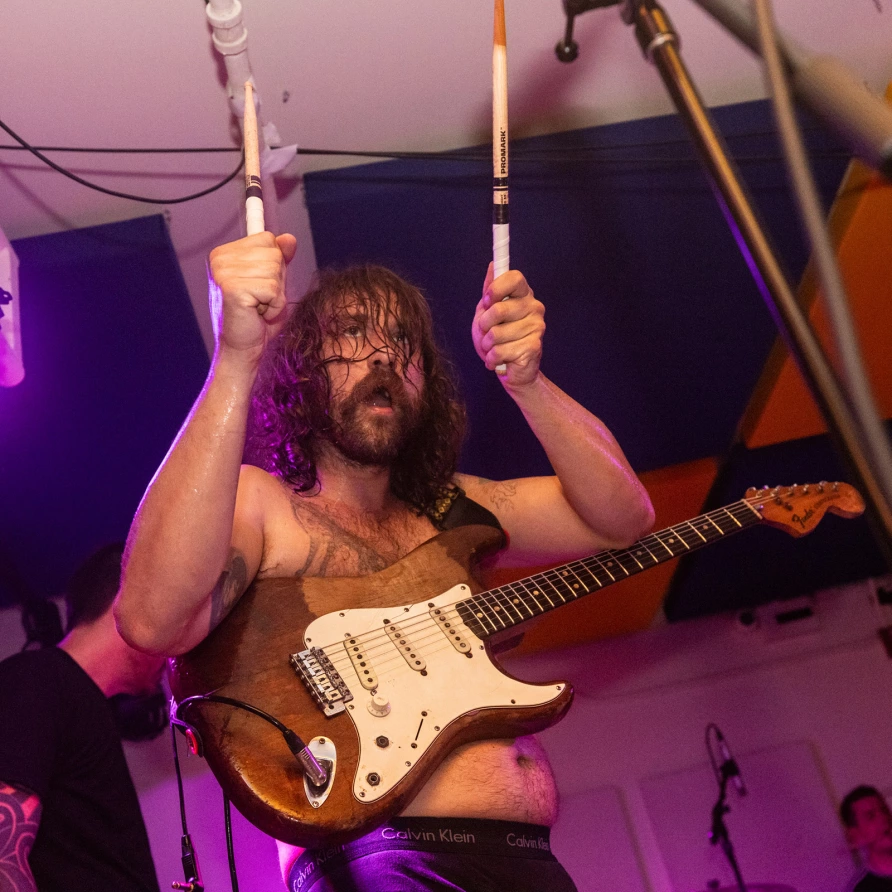 IDLES en el Night Club 101