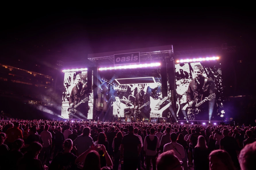 Oasis at MetLife Stadium