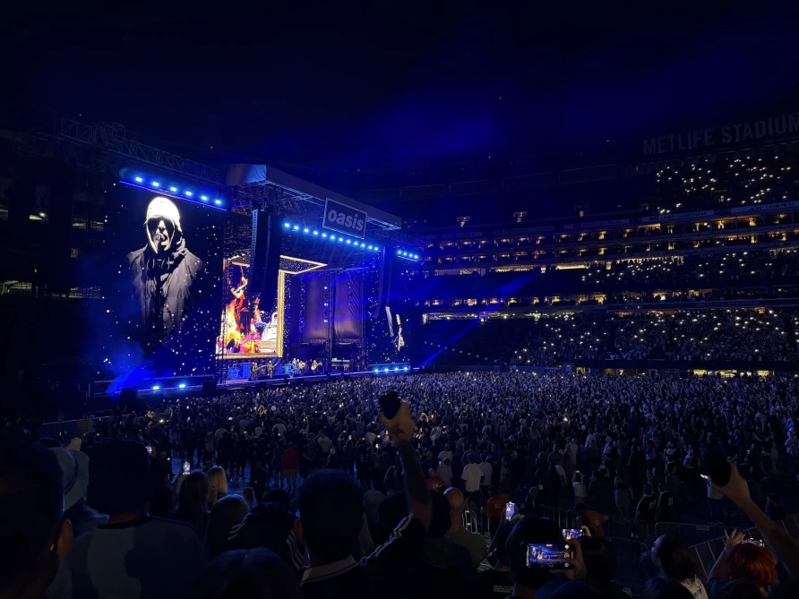 Oasis at Metlife Stadium