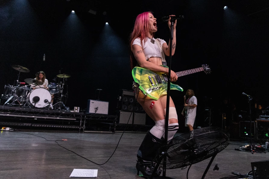 Wet Leg at Brooklyn Paramount