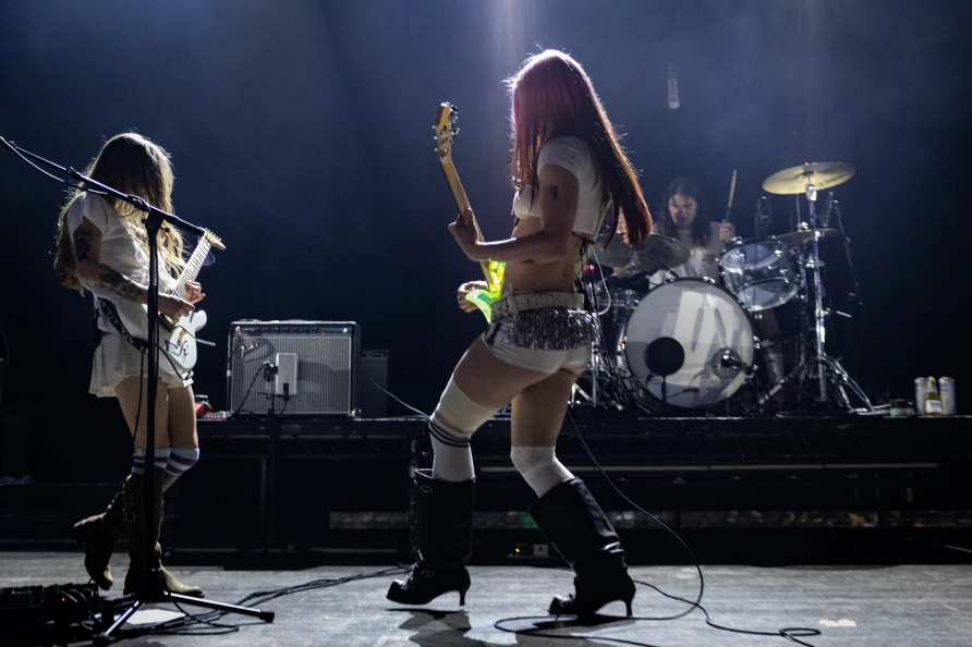 Wet Leg at Brooklyn Paramount