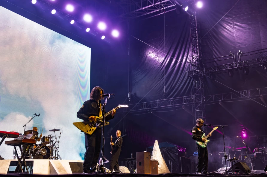 Weezer at Riot Fest 2025