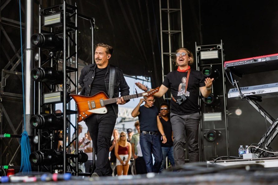 Hanson at Riot Fest 2025
