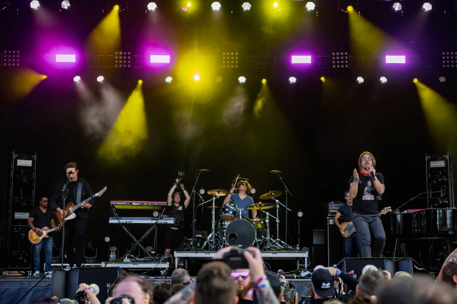 Hanson at Riot Fest 2025