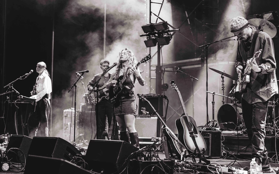 Nilüfer Yanya at Kings Theatre