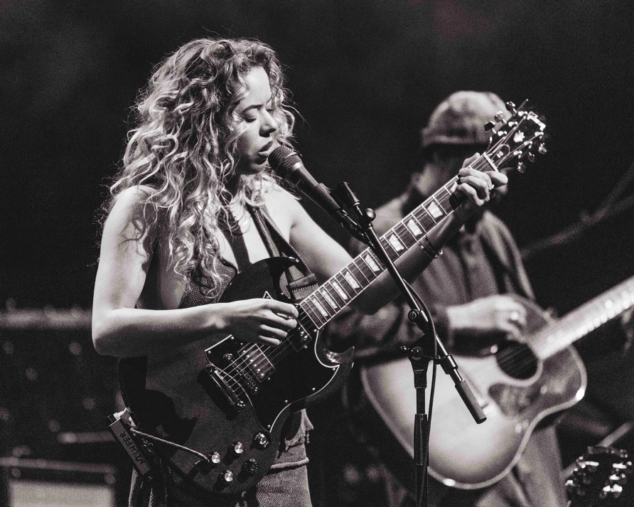 Nilüfer Yanya at Kings Theatre