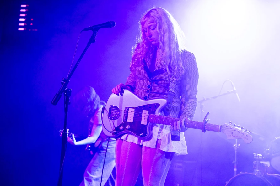 Esposa Trofeo en Le Poisson Rouge