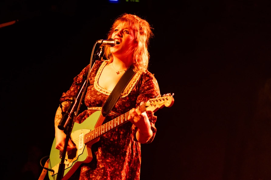 Chicas Vivian en Le Poisson Rouge