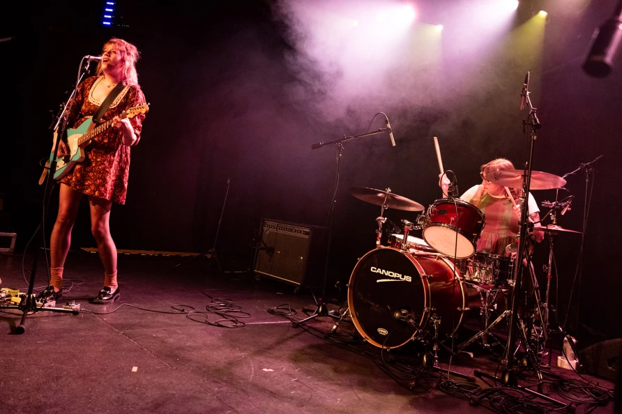 Chicas Vivian en Le Poisson Rouge