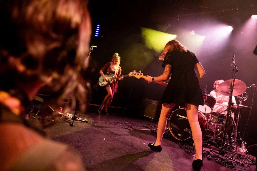 Chicas Vivian en Le Poisson Rouge