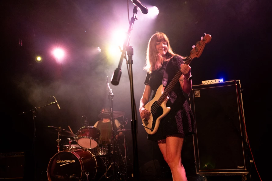 Chicas Vivian en Le Poisson Rouge