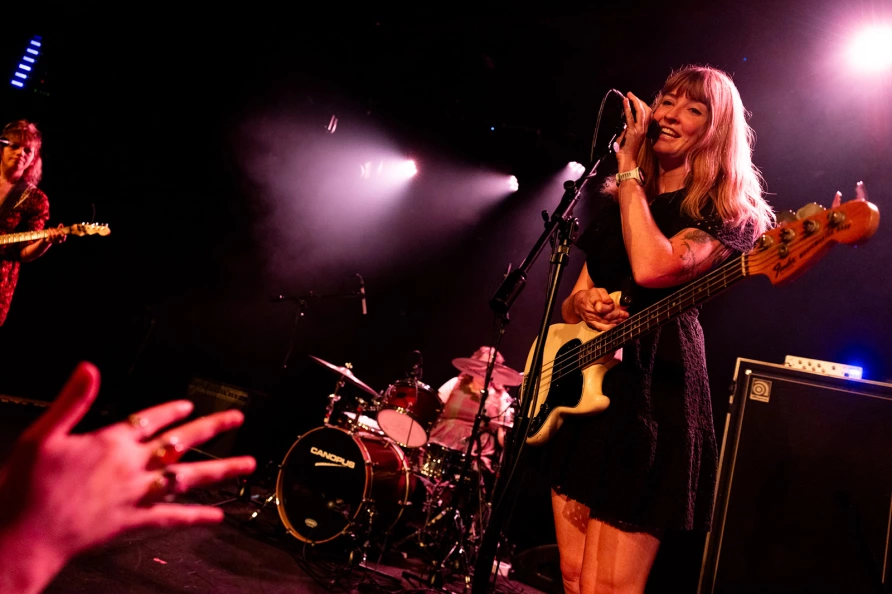 Chicas Vivian en Le Poisson Rouge