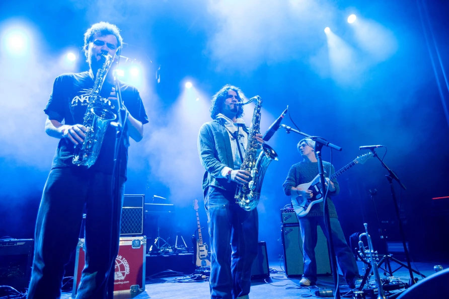 Racing Mount Pleasant at Brooklyn Paramount