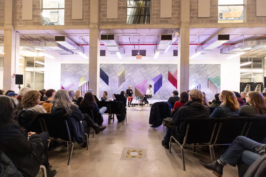 Laurie Anderson y Nadya Tolokonnikova en Powerhouse Arts