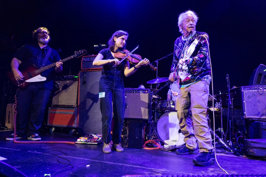 Yo La Tengo with Peter Stampfel and Stephanie Coleman at Bowery Ballroom: Hanukkah 2025 night 6