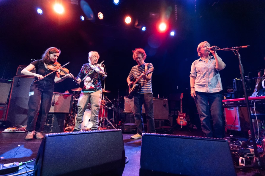 Yo La Tengo with Peter Stampfel and Stephanie Coleman at Bowery Ballroom: Hanukkah 2025 night 6