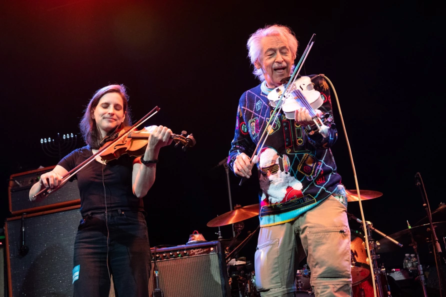Yo La Tengo with Peter Stampfel and Stephanie Coleman at Bowery Ballroom: Hanukkah 2025 night 6