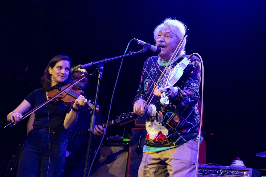 Yo La Tengo with Peter Stampfel and Stephanie Coleman at Bowery Ballroom: Hanukkah 2025 night 6