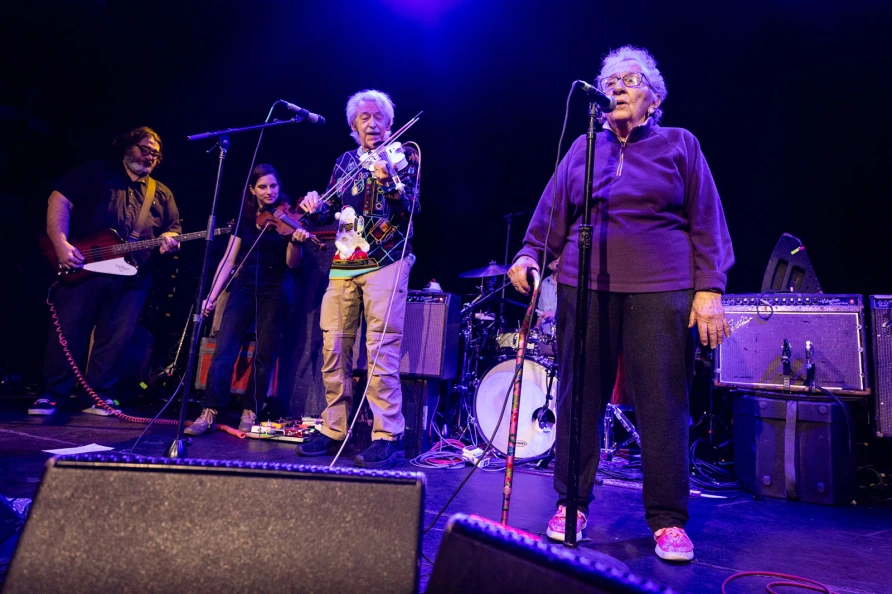 Yo La Tengo with Marilyn Kaplan, Peter Stampfel and Stephanie Coleman at Bowery Ballroom: Hanukkah 2025 night 6