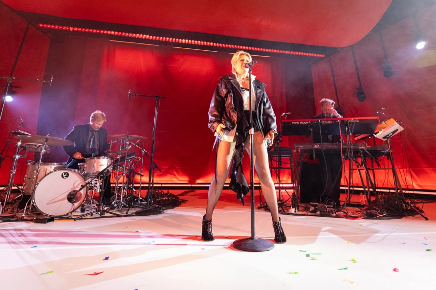 Robyn at Brooklyn Paramount