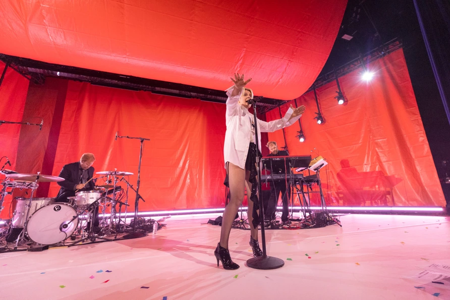 Robyn at Brooklyn Paramount