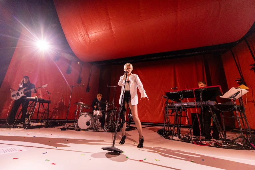 Robyn at Brooklyn Paramount