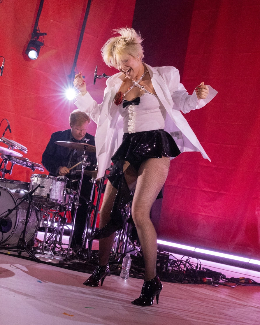 Robyn at Brooklyn Paramount