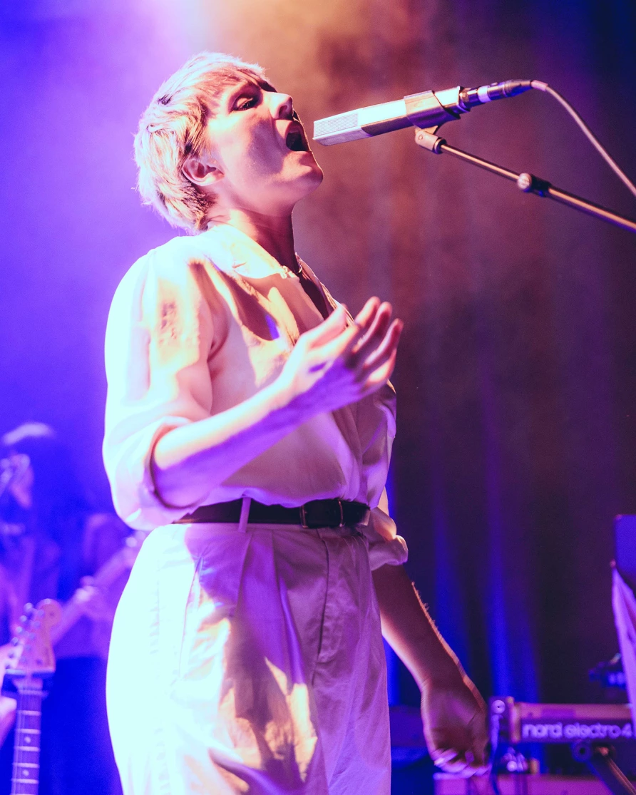 Cate Le Bon en Irving Plaza