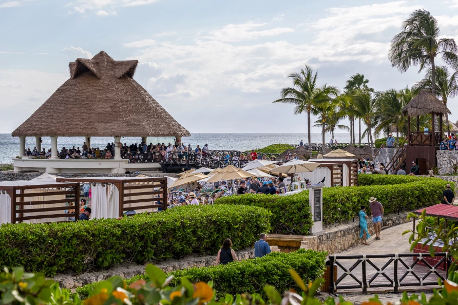 Valerie June at Sky Blue Sky 2026