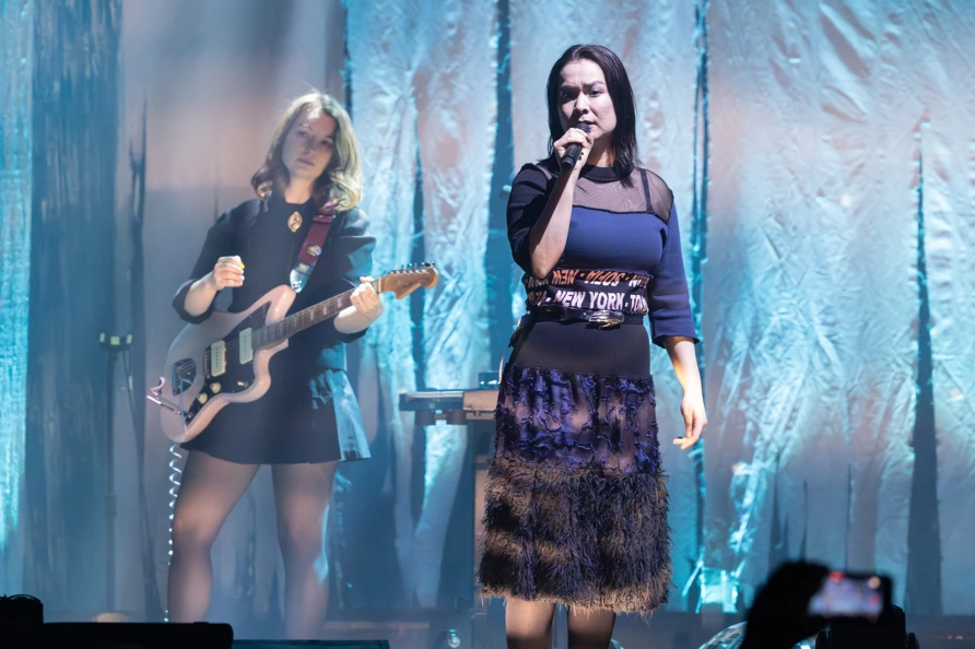 Mitski began The Shed residency (night 1 pics, video & setlist w