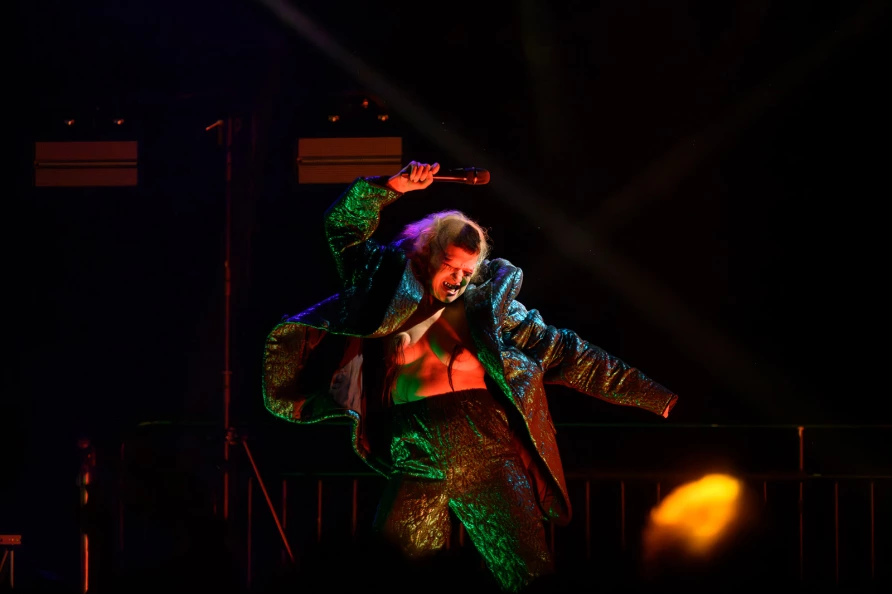 Peaches at Knockdown Center