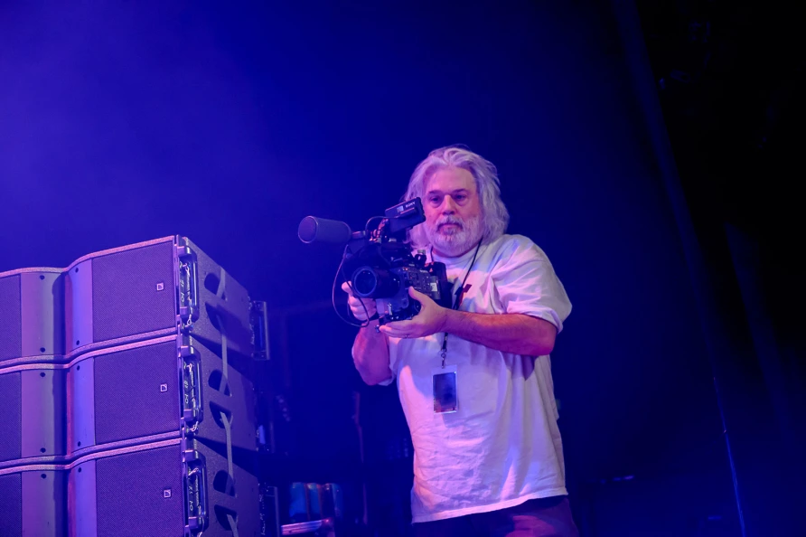 Lance Bangs filming Michael Shannon & Jason Narducy at Brooklyn Steel
