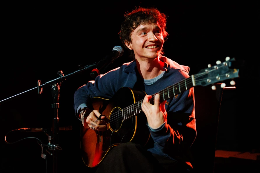 Isaac Stalling at Le Poisson Rouge