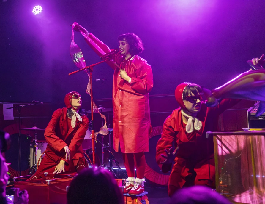 Gelli Haha at Schubas