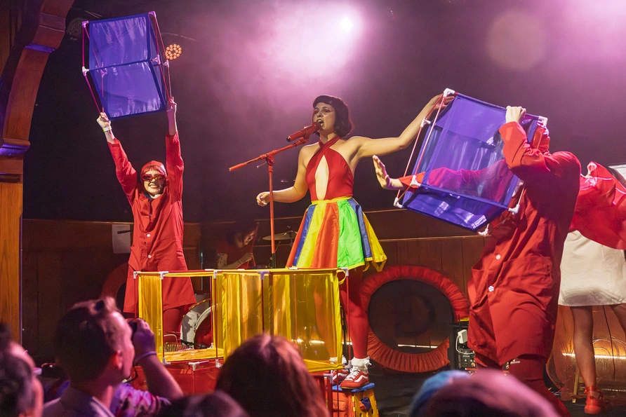 Gelli Haha at Schubas