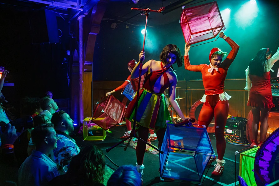 Gelli Haha at Schubas