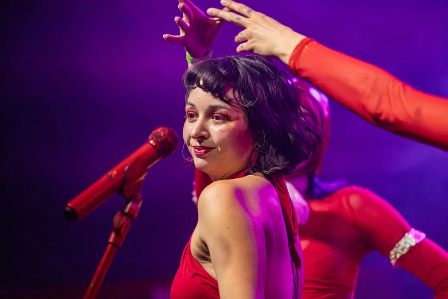 Gelli Haha at Schubas