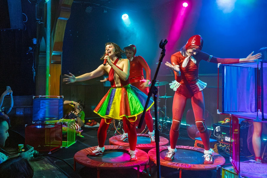 Gelli Haha at Schubas