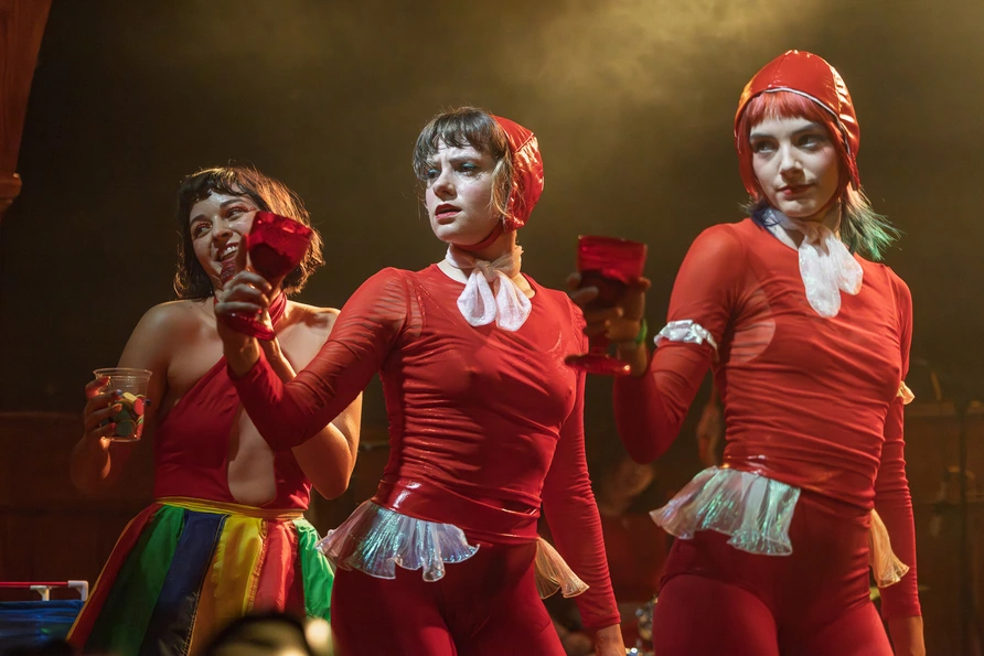 Gelli Haha at Schubas