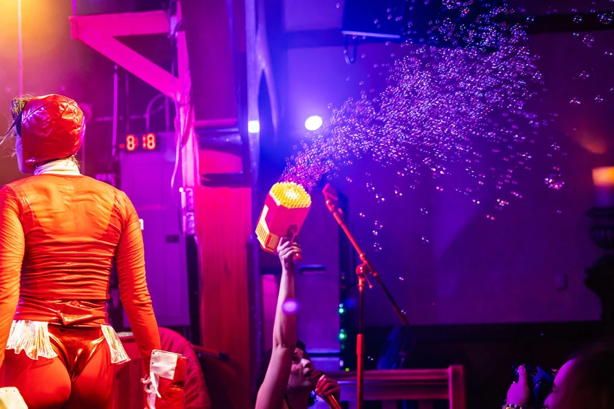 Gelli Haha at Schubas