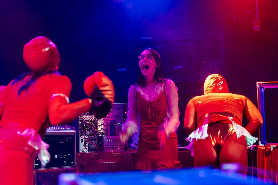 Gelli Haha at Schubas