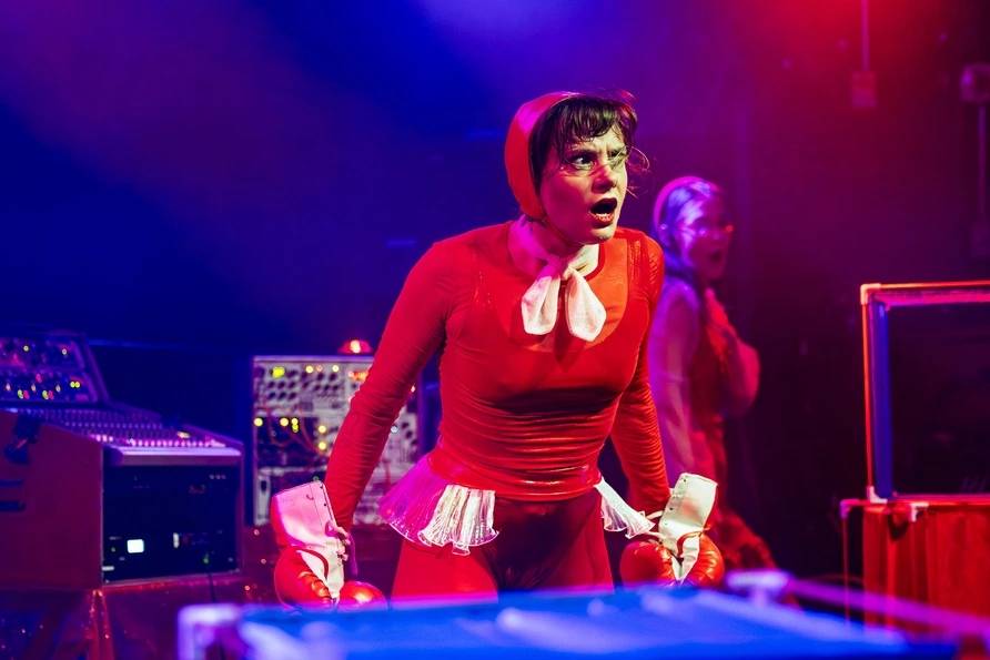 Gelli Haha at Schubas