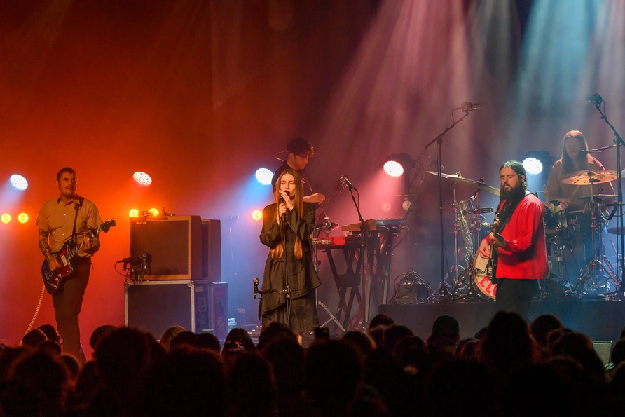 Dry Cleaning at Brooklyn Steel